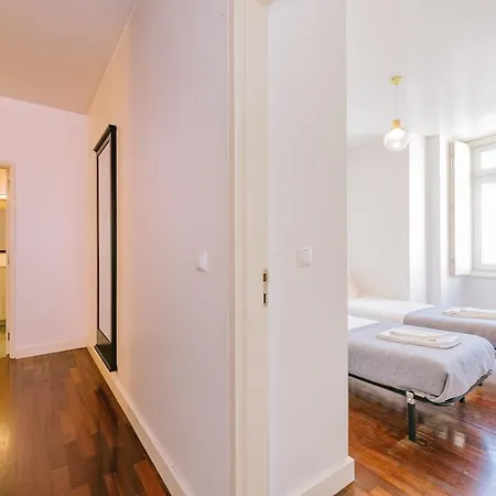 Chiado 2 Bedroom Elegant * Lizbona