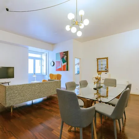 Chiado 2 Bedroom Elegant Apartment