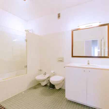 Chiado 2 Bedroom Elegant