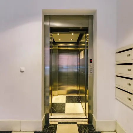 Chiado 2 Bedroom Elegant Апартаменты *